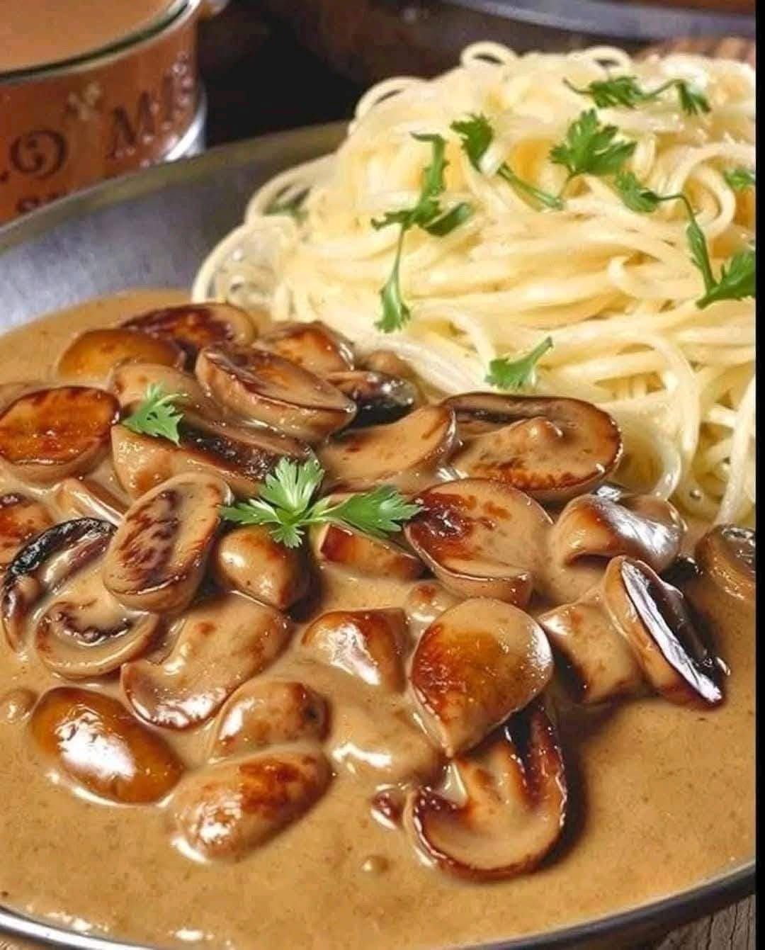 Bougeoir à Deux Bras En Porcelaine Blanche - Style Forêt-Noire (bon état)